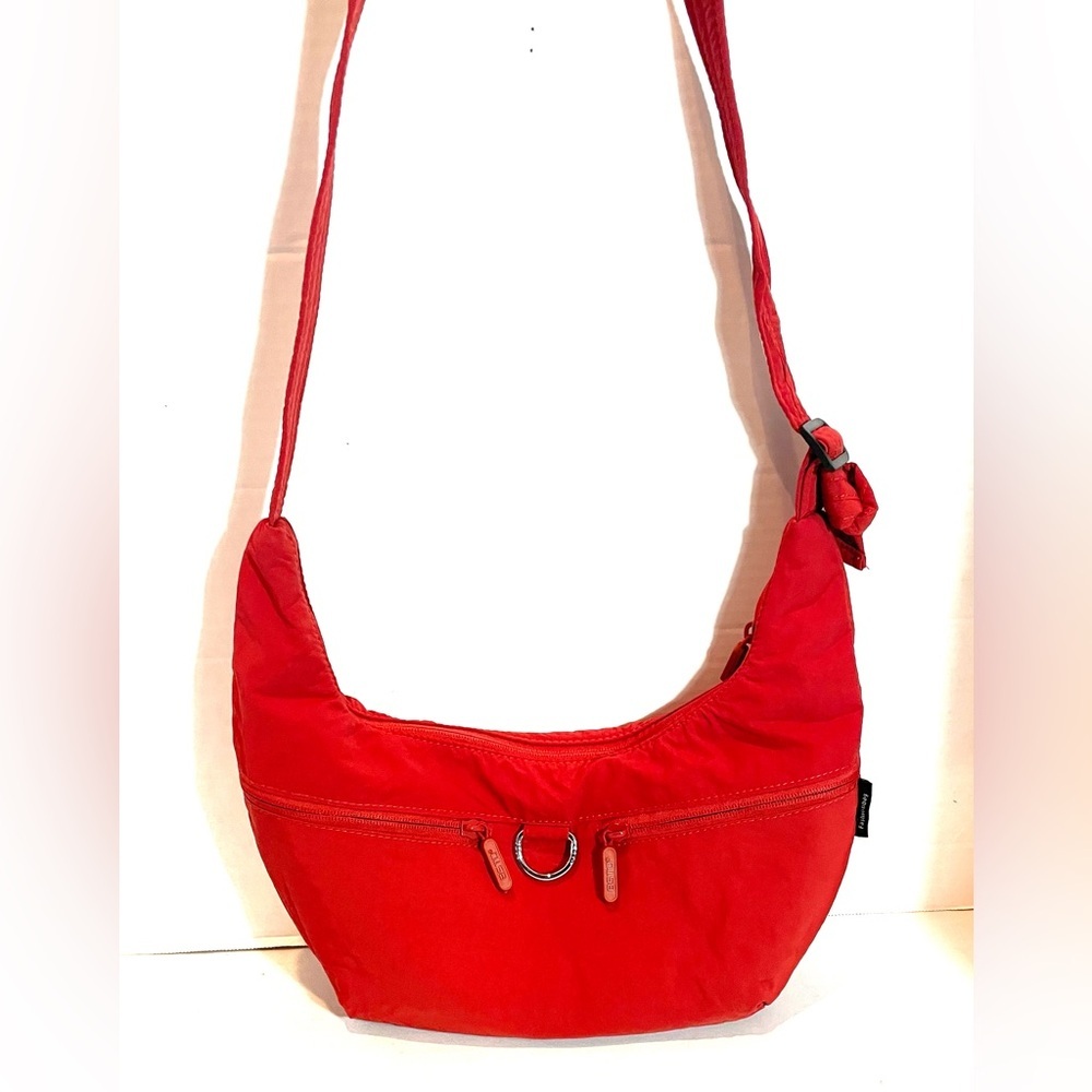 BSTO Fashionbag Red Nylon Crossbody Bag Adjustable Strap Lightweight Travel - Picture 2 of 9